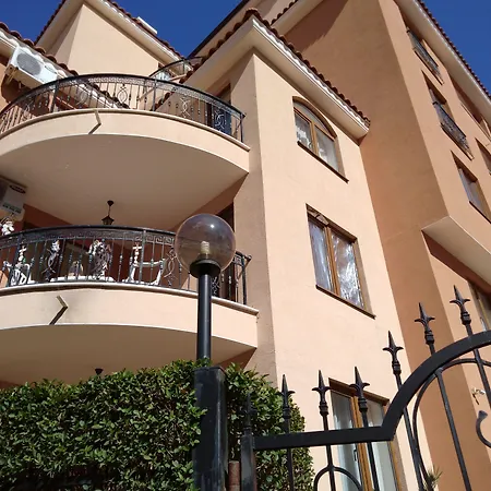Apart Otel Efir 2 - Menada