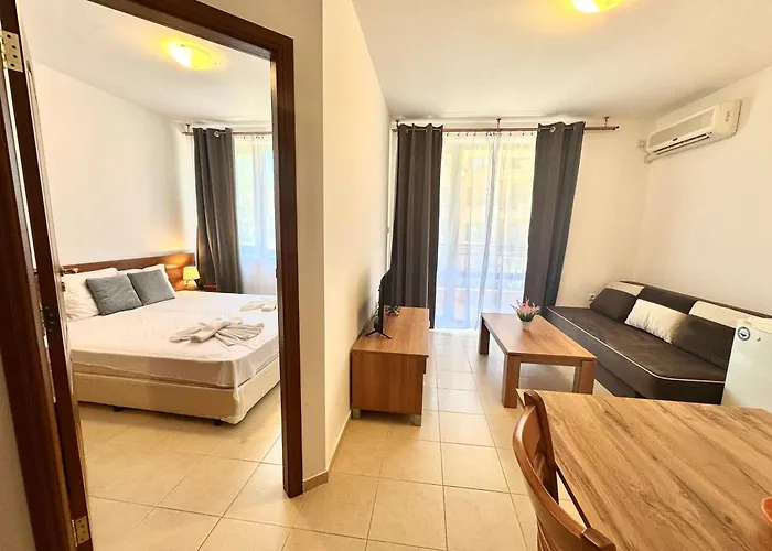 Efir 2 - Menada Aparthotel 3*