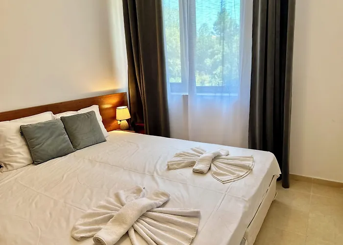 Aparthotel Efir 2 - Menada