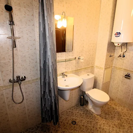 Lägenhetshotell Efir 2 - Menada 3*