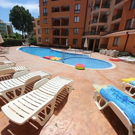 Ξενοδοχείο με διαμερίσματα Efir 2 - Menada