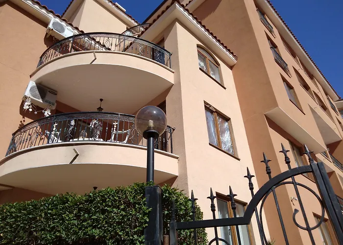 Aparthotel Efir 2 - Menada