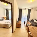 Efir 2 - Menada Aparthotel 3*