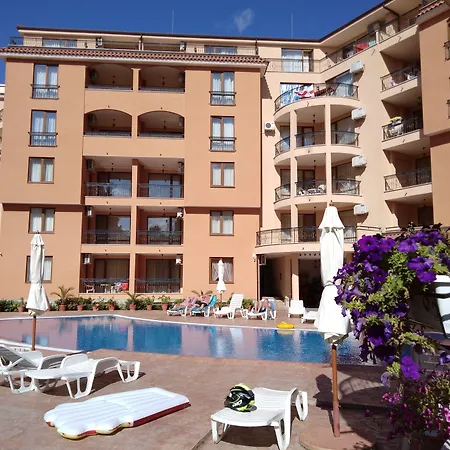 Efir 2 - Menada Aparthotel 3*