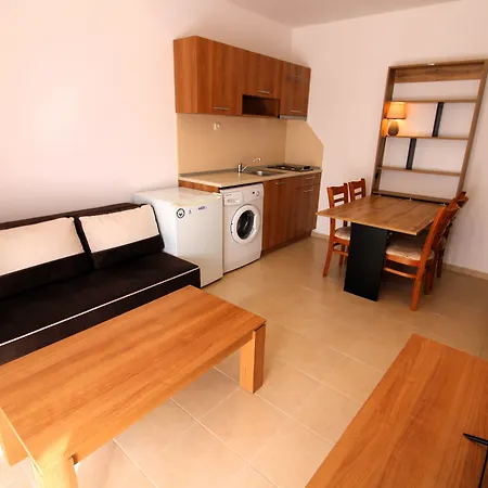 Efir 2 - Menada ساني بيتش