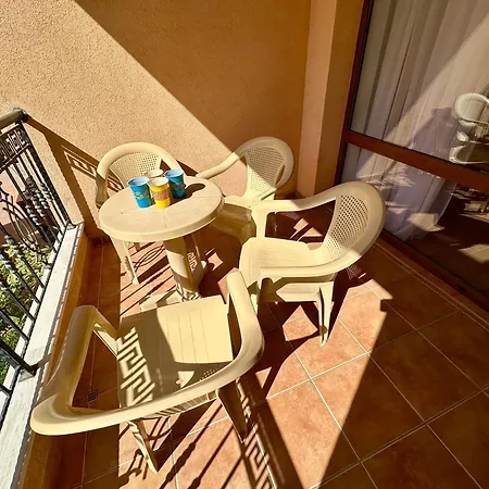 Aparthotel Efir 2 - Menada Sluneční pobřeží