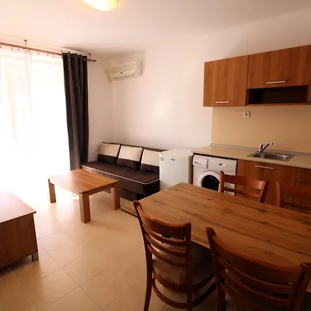 Апартхотел Efir 2 - Menada Слънчев бряг