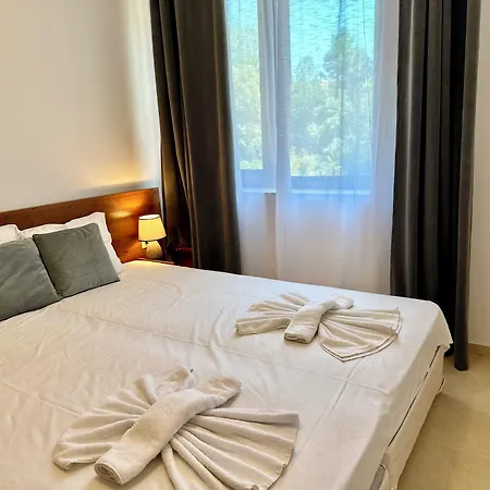 Апартхотел Efir 2 - Menada