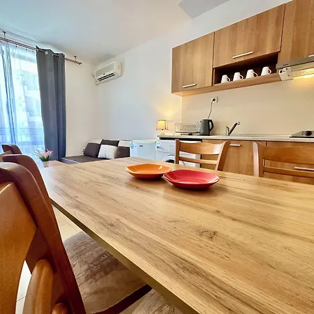 Efir 2 - Menada Слънчев бряг