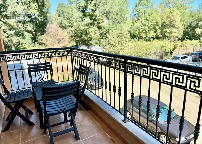 Efir 2 - Menada Lägenhetshotell 3*